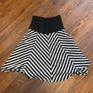 Women’s black and white stripe skirt